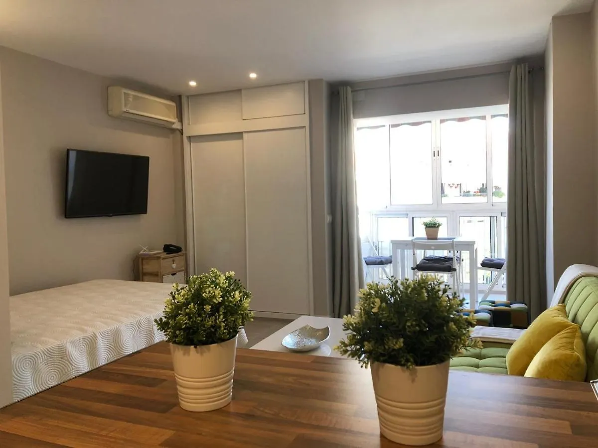 Malagasuite Benalmadena Holiday Apartment
